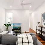 Bright Central Darlinghurst